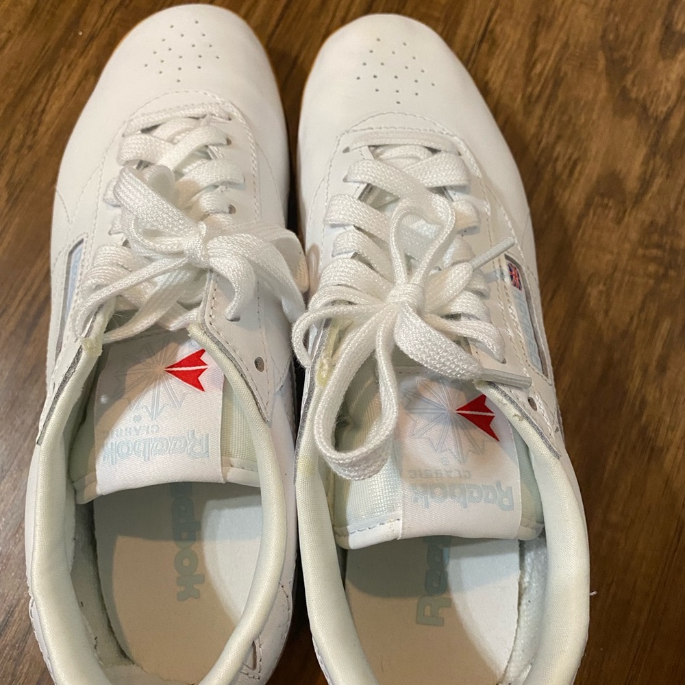 Reebok Women's White and Red Sneakers